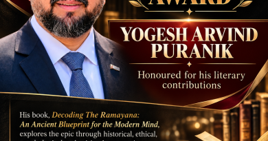 Yogesh Arvind Puranik Honoured with the Author of the Year Award